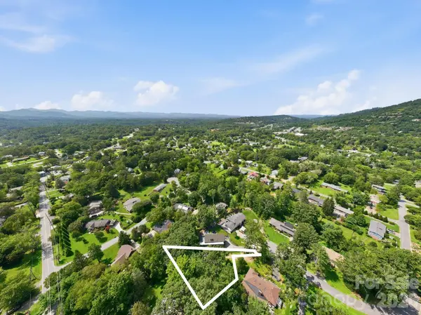50 Alclare CT, Asheville, NC 28804