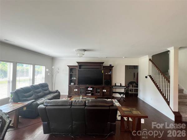 8411 Flint Hill DR, Charlotte, NC 28273