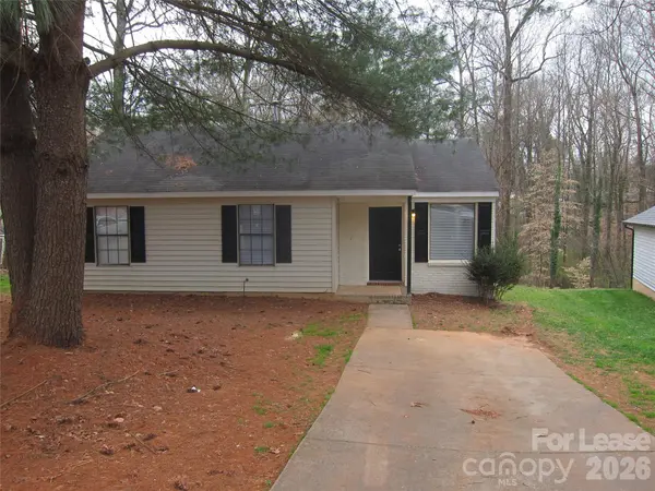 5008 Aberdun CT, Charlotte, NC 28215