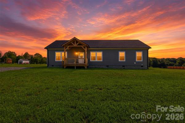 629 Mount Wesley Church RD, Hiddenite, NC 28636