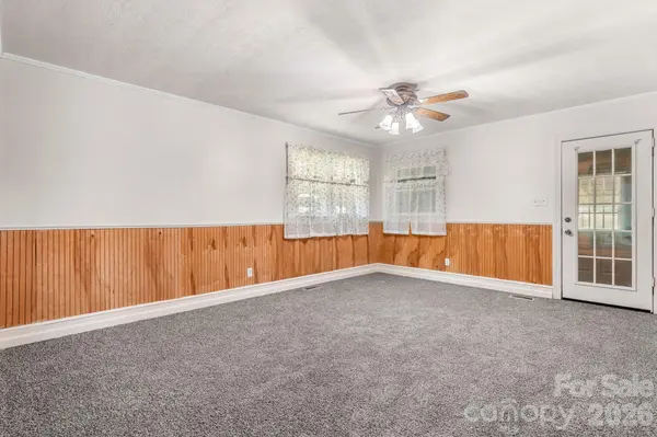 296 Pine Mountain RD, Hudson, NC 28638