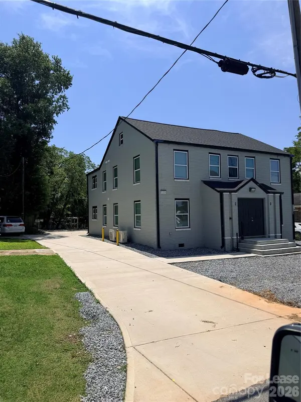 510 F AVE SE, Hickory, NC 28601