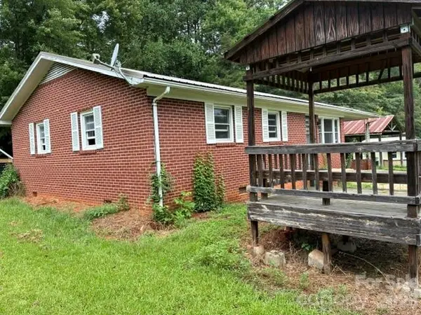 993 Coney Island RD, Union Mills, NC 28167