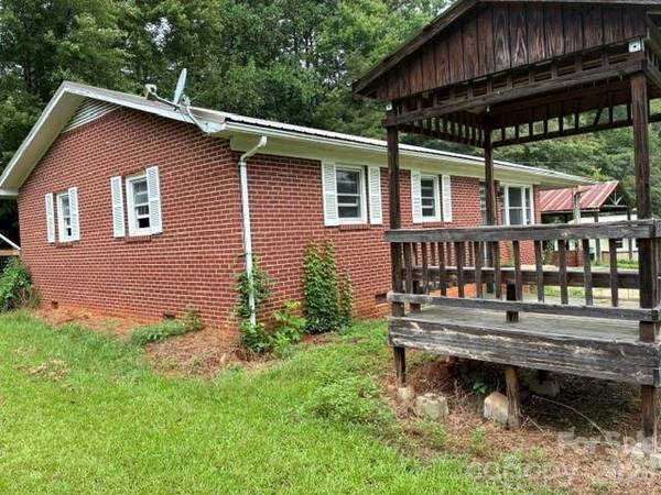 993 Coney Island RD, Union Mills, NC 28167