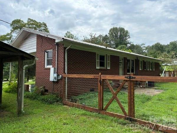 993 Coney Island RD, Union Mills, NC 28167