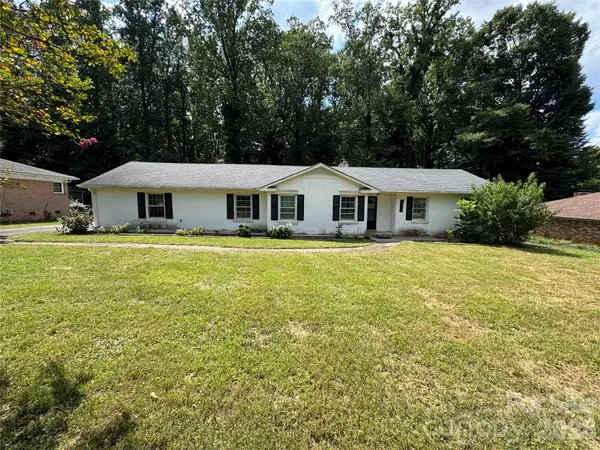 6233 Donna DR, Charlotte, NC 28213