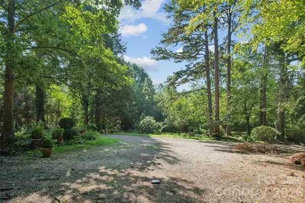 10505 Earnhardt Lake RD, Davidson, NC 28036