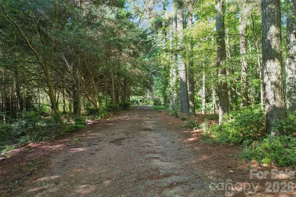 10505 Earnhardt Lake RD, Davidson, NC 28036