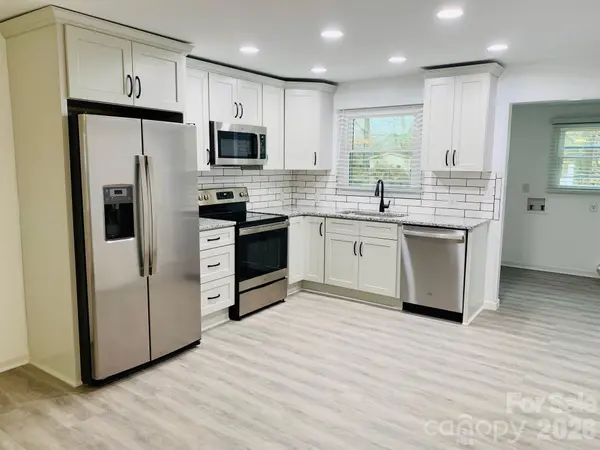 1000 1st Street DR SE, Conover, NC 28613