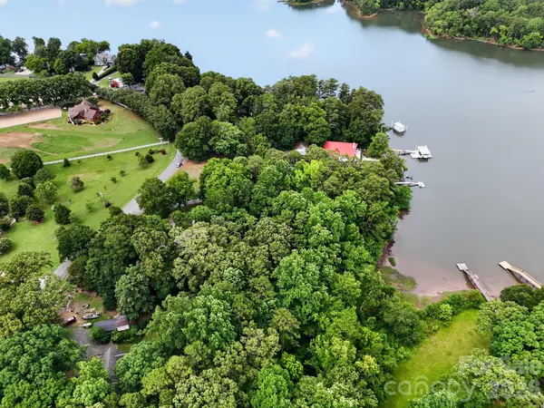 11211 Arthur Auten RD, Huntersville, NC 28078