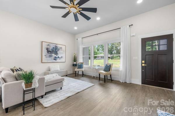 2237 Ashwood ST, Maiden, NC 28650