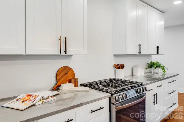 581 Old Leicester HWY, Asheville, NC 28806
