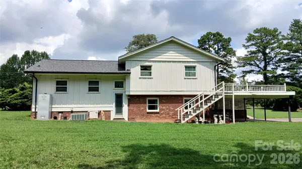 3830 Dowell ST, Hickory, NC 28602