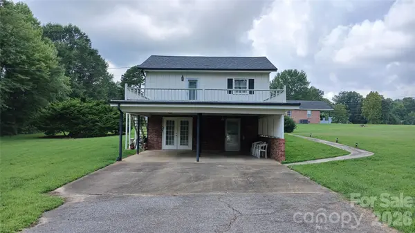 3830 Dowell ST, Hickory, NC 28602