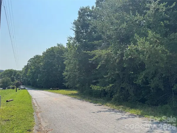 8 8th AVE SE, Hickory, NC 28602