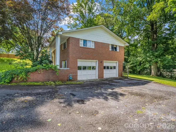 1317 Hyman AVE, Hendersonville, NC 28792