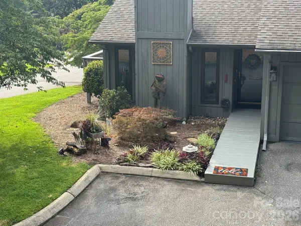 501 Independence TRL, Morganton, NC 28655