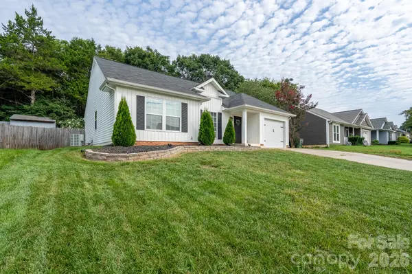 3356 Chadbury DR NW, Concord, NC 28027