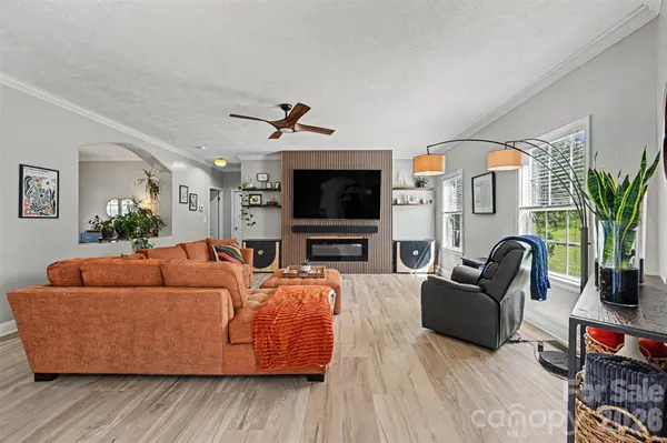 140 Broome Farm LN, Mooresville, NC 28115