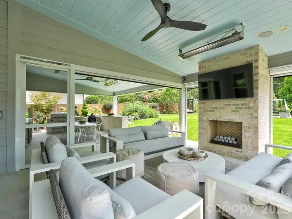 2028 Eaton RD, Charlotte, NC 28205