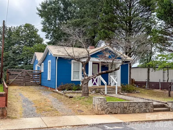 29 10th ST SE, Hickory, NC 28602