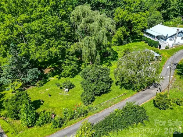 901 Rufus Robinson RD, Sylva, NC 28779