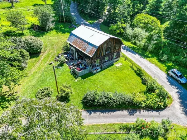 901 Rufus Robinson RD, Sylva, NC 28779