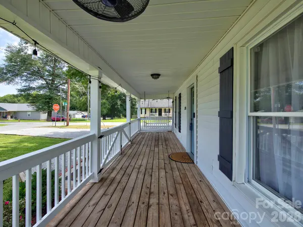 328 Piedmont AVE, Mount Holly, NC 28120