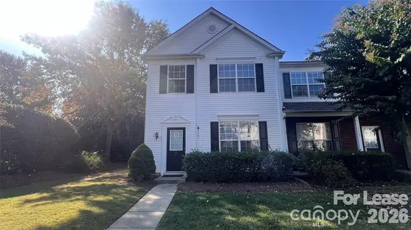 3261 Mannington DR, Charlotte, NC 28270