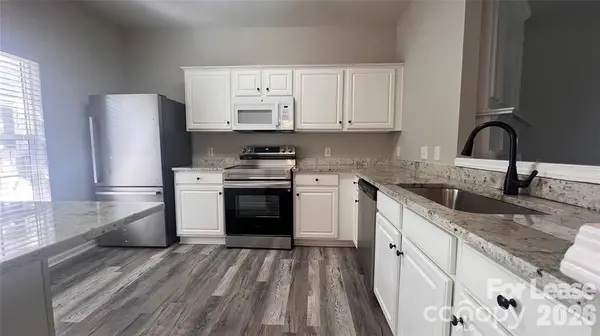 3261 Mannington DR, Charlotte, NC 28270