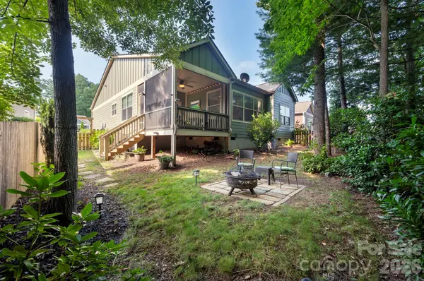 10 Meeting ST, Asheville, NC 28803