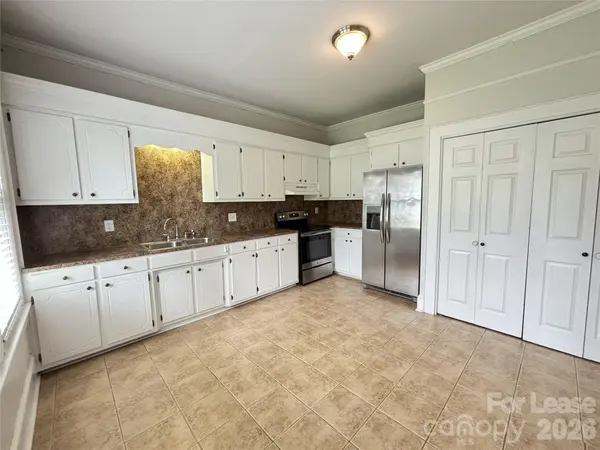 629 N Cedar ST, Lincolnton, NC 28092