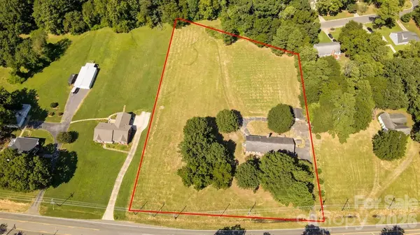 7809, 7837 Lawyers RD, Charlotte, NC 28227