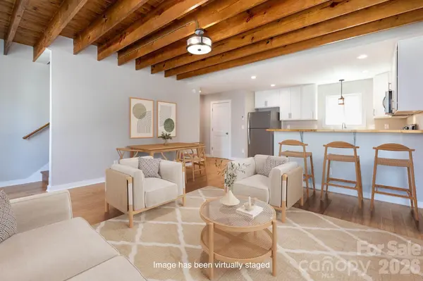 56 W Cascade ST, Asheville, NC 28704
