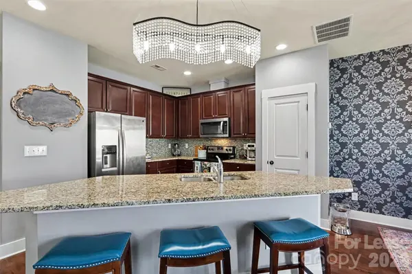 3835 Willow Green PL, Charlotte, NC 28206