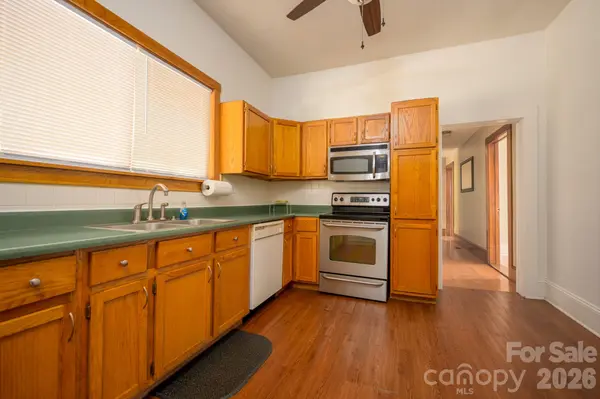 580 Baldwin AVE, Marion, NC 28752
