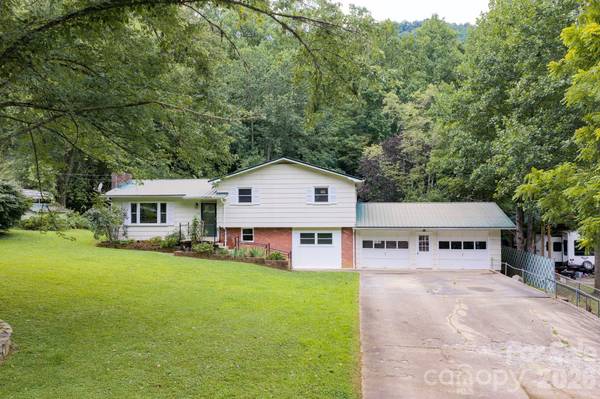 1244 Macktown RD, Sylva, NC 28779