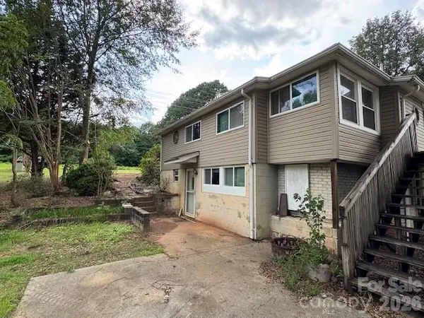 509 21st ST SE, Hickory, NC 28602