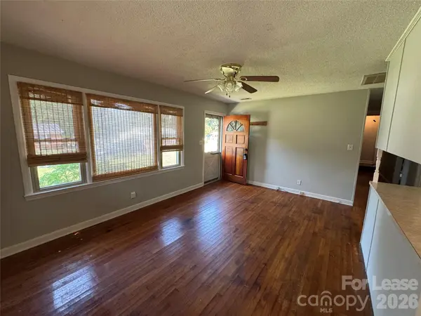 805 Furman ST, Dallas, NC 28034
