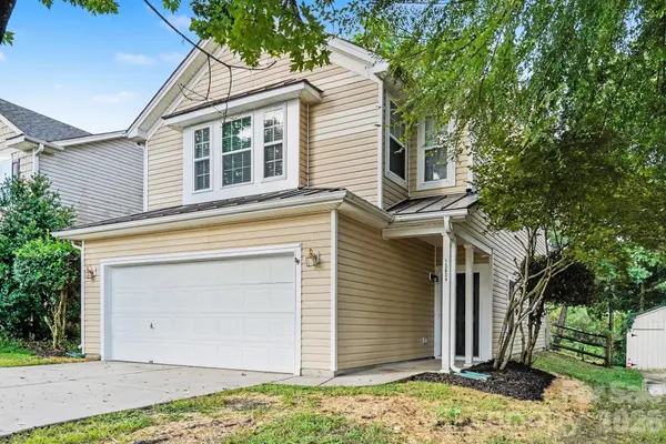 13634 Riding Hill AVE, Charlotte, NC 28213