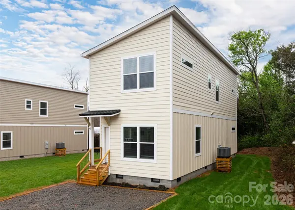 4 & 10 Wyndom LN, Asheville, NC 28805
