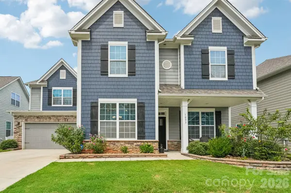 1093 Thoroughbred DR, Iron Station, NC 28080