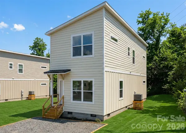 4,6 and 10 Wyndom LN, Asheville, NC 28805