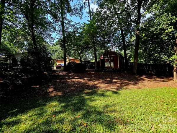 6123 Page CT, Charlotte, NC 28270