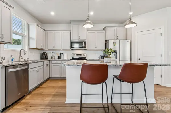 5119 Carrick ST, Charlotte, NC 28213