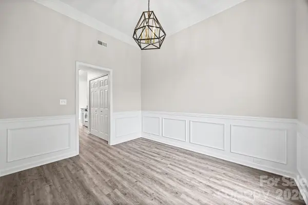 14107 Pine Harbor RD, Charlotte, NC 28278