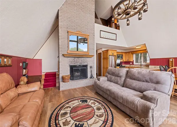 350 Quail Ridge DR, Maggie Valley, NC 28751