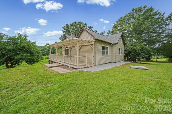 910 Hopewell Church RD, Catawba, NC 28609