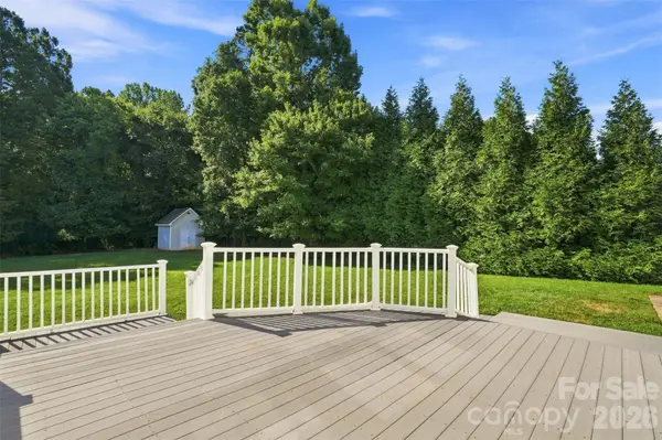 2120 Heath Lake DR, Charlotte, NC 28227