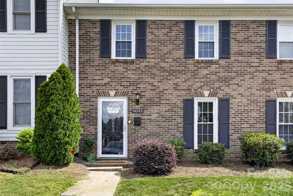 8093 Regent Park LN, Charlotte, NC 28210